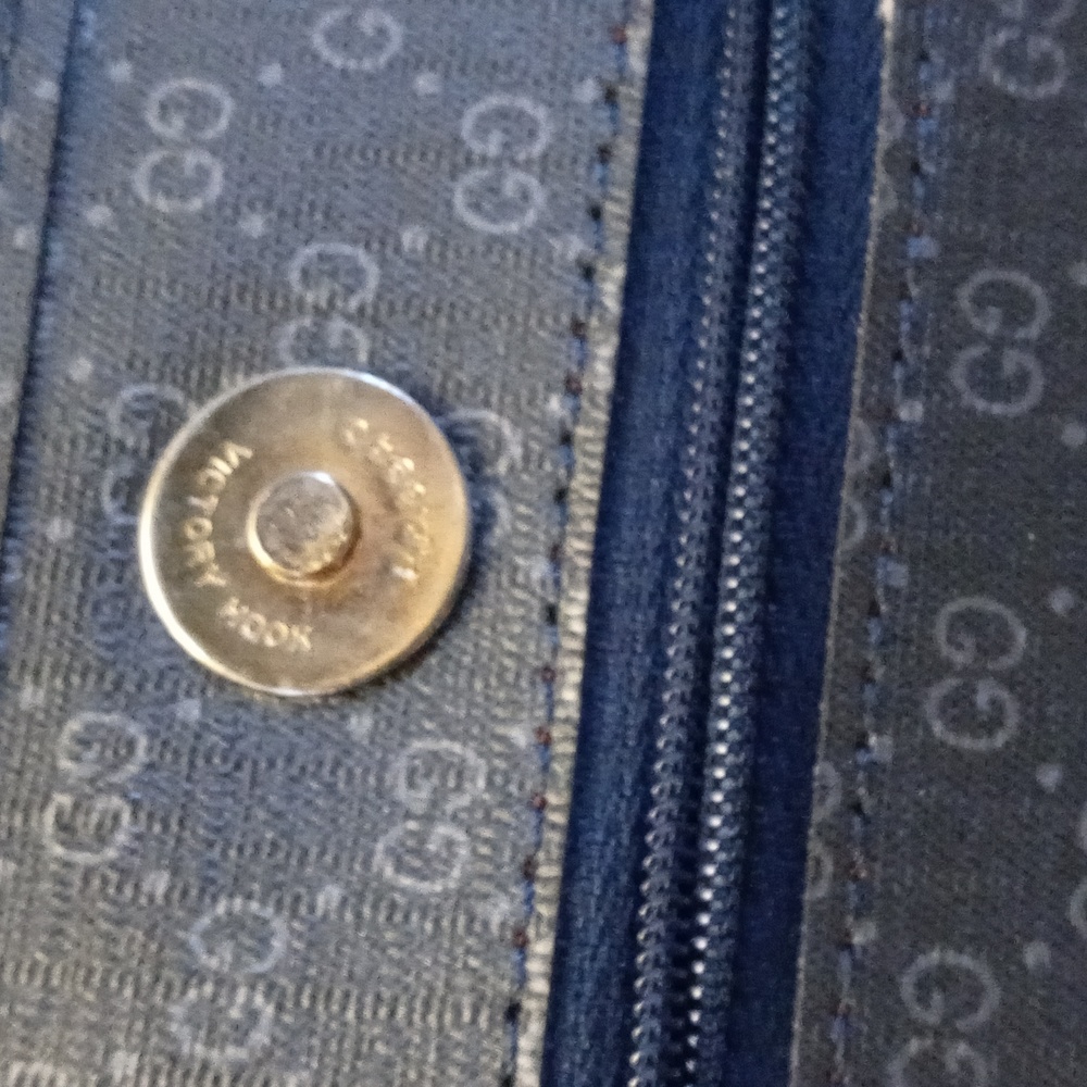 Vintage Gucci clutch - Picture 5 of 7